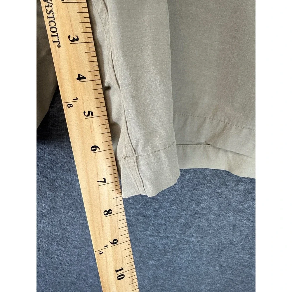 Faherty All Day Shorts Mens 50 Khaki Hybrid Quick Dry Stretch Board 7.5